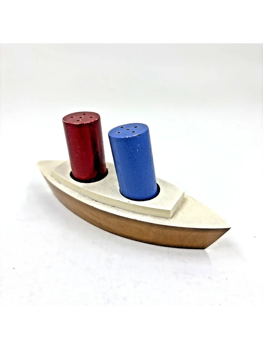 Vtg Wood Ocean Liner Boat With Wooden Salt & Pepper Shakers Have Cork Stoppers